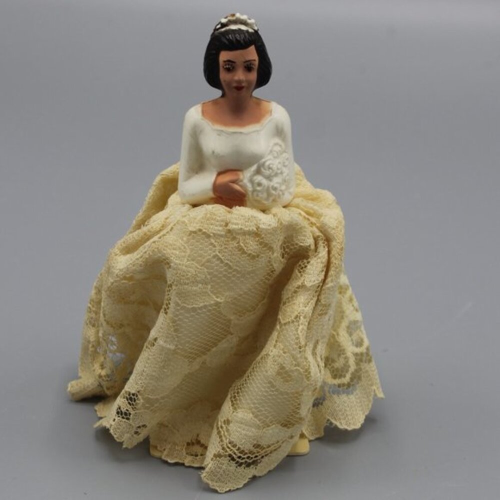 Vintage Retro Cake topper Lace Skirt